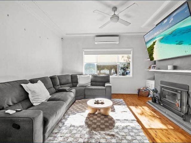 Spacious 3 bedroom Home with Fantastic Outdoor Entertaining