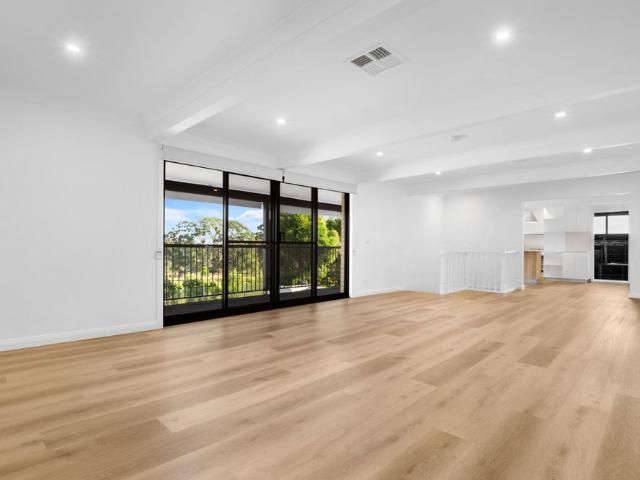 Spacious 3 Bedroom Home with Inground Pool & Golf Course Views