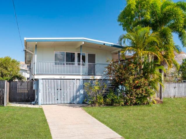 Spacious 3 Bedroom Home with Large Wrap Around Deck in Vincent