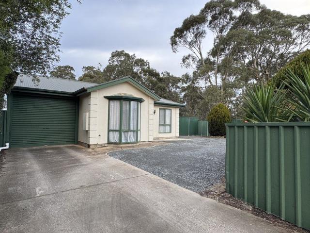 Spacious 3 Bedroom Home with Large Yard & Outdoor Entertaining