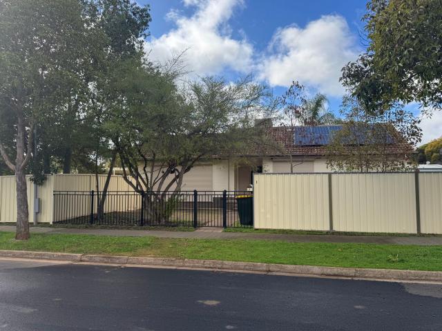 Spacious 3 Bedroom Home with Plenty Of Space