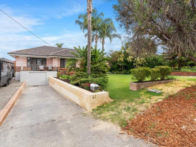 Spacious 3 Bedroom Home with Pool, Basement & Multiple Living Areas