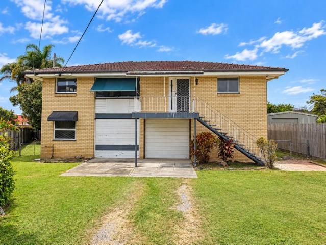 Spacious 3 Bedroom Home with Study, Timber Floors & Great Location