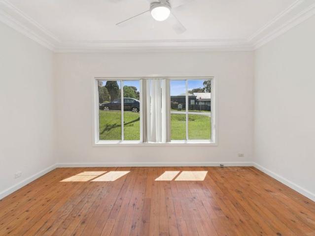 Spacious 3 Bedroom Home with Separate Granny Flat!