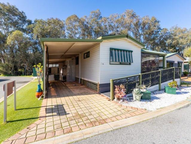 Spacious 3 Bedroom Home with Serpentine River Views