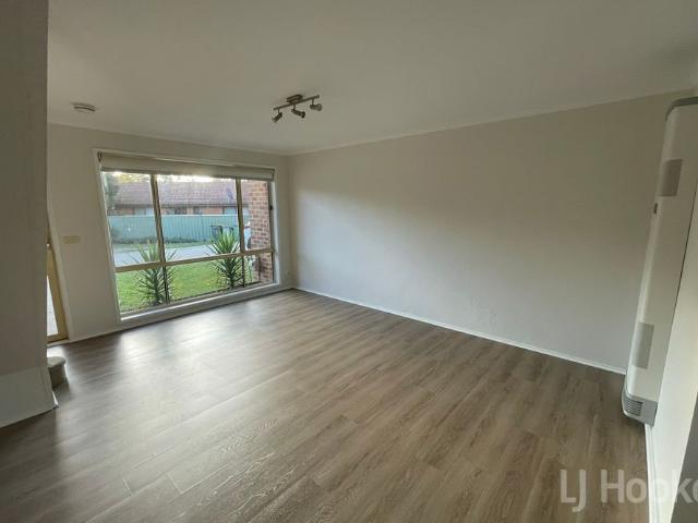 Spacious 3 Bedroom Home with Yard & Double Garage