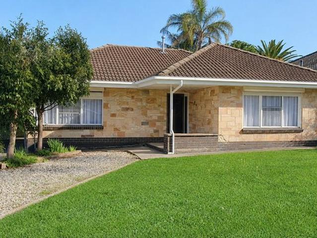 Spacious 3 bedroom home available for rent