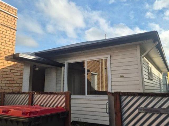Spacious 3 bedroom home close to amenities