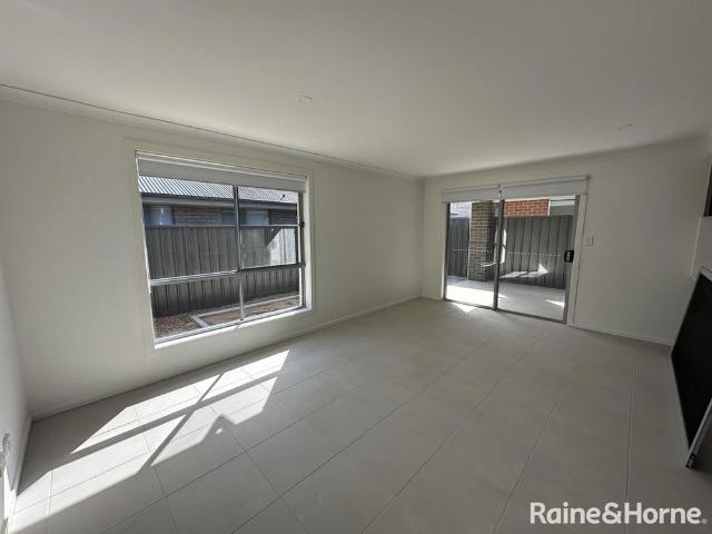 Spacious 3 Bedroom Home for Rent in Munno Para Downs!