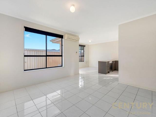 Spacious 3 Bedroom Home in Valley View