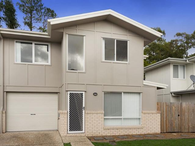 Spacious 3 Bedroom Home in a Convenient Marsden Location $620 Per Week