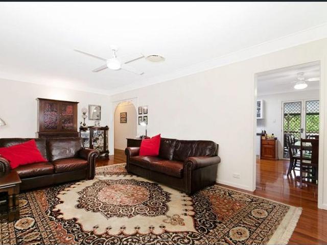 SPACIOUS 3 BEDROOM HOME IN ASPLEY