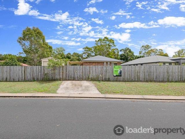 Spacious 3 Bedroom Home in Moore Park Beach