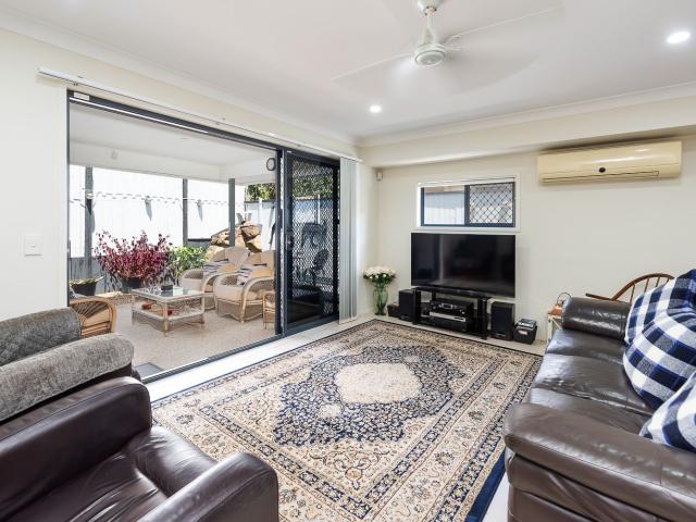 Spacious 3 Bedroom Home in Oxenford