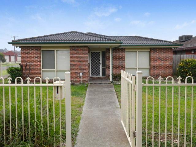 SPACIOUS 3 BEDROOM HOME IN PRIME ALTONA MEADOWS LOCATION