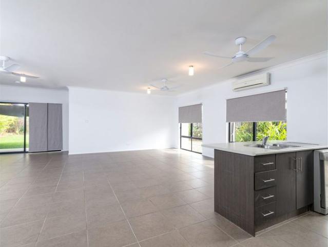 SPACIOUS 3 BEDROOM HOME IN QUIET STREET