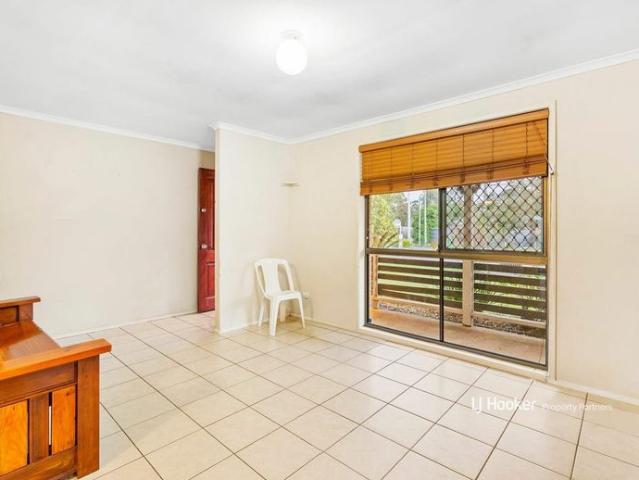 Spacious 3 Bedroom Home Near Amenities