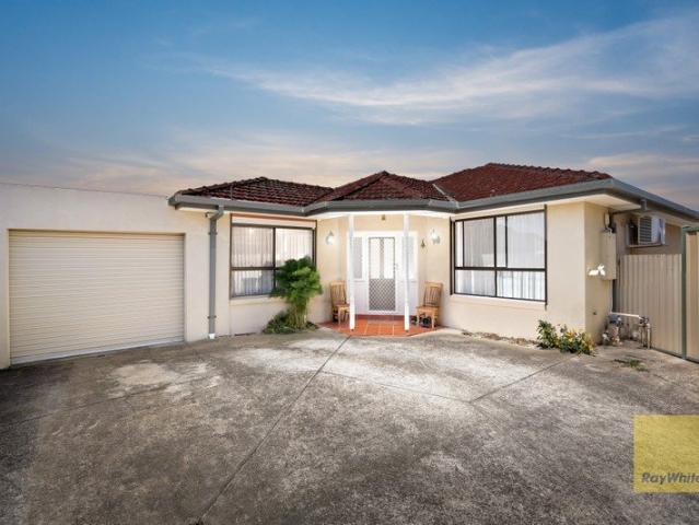 Spacious 3 Bedroom Home on 424 m2 NO BODY CORPORATE!