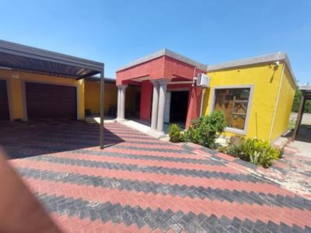 spacious 3 bedroom home on the marke.