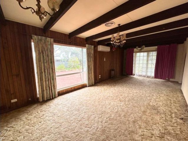 Spacious 3 Bedroom Home on Main Street!