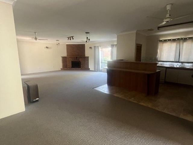 Spacious 3 Bedroom Home Room to Enjoy!