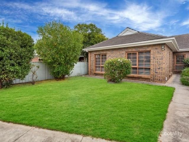 Spacious 3 Bedroom Homette Ideal low maintenance living in Marryatville School Zone