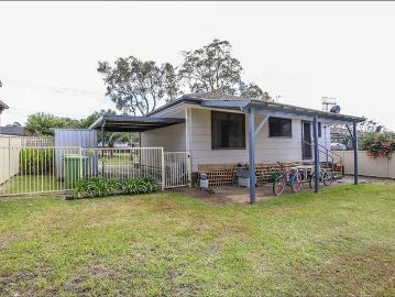 Spacious 3 Bedroom Single Level Home – Comfortable Living in a Great Location!