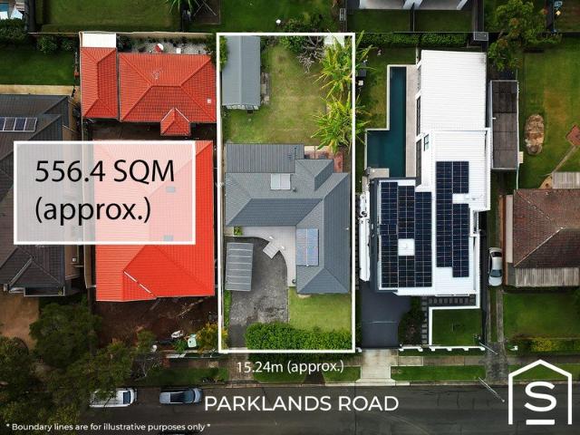 House with Separate Studio Ideal for Extended Family or Rental Income