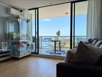 Spacious 3 Bedroom Waterfront Apartment – Available for Short Term Stay Min 2 Months
