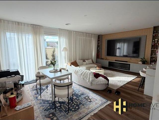 Spacious 3 Bedroom Townhome in a Handy Broadmeadows Location