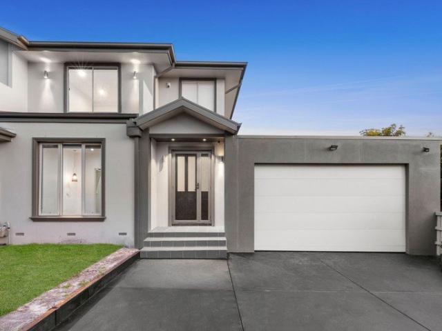 Spacious 3 Bedroom Townhouse Close To Amenities