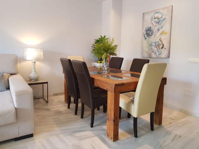 Spacious 3 Bedroom Townhouse for Long Term Rent – Steps from the Beach