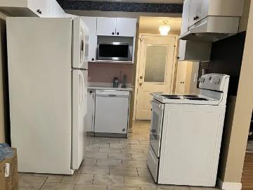 Spacious 3 Bedroom Townhouse for Rent