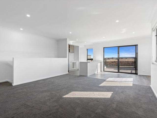 Spacious 3 bedroom townhouse in Bloomdale estate