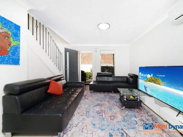 Spacious 3 Bedroom Townhouse in Prime St Marys Location