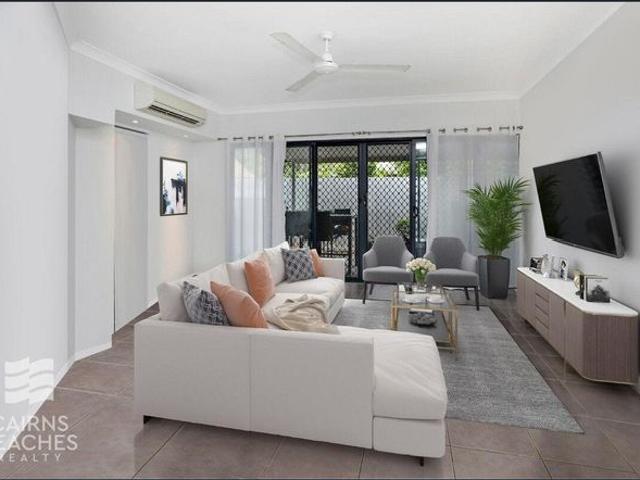 Spacious 3 Bedroom Townhouse in Sought After Clifton Beach