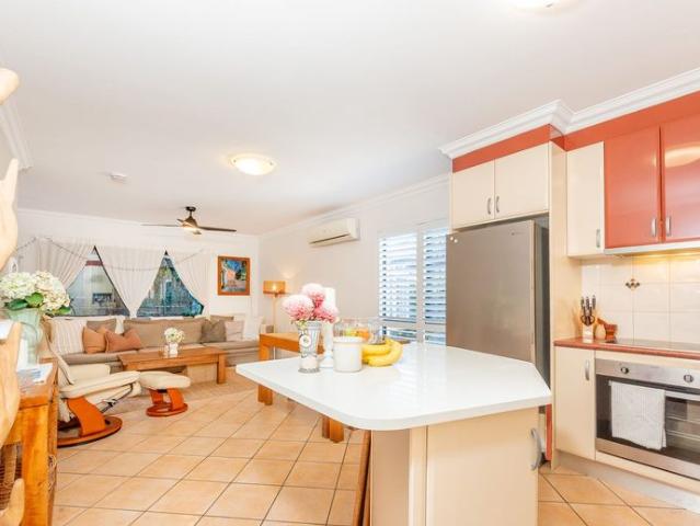 Spacious 3 Bedroom Townhouse Just Moments from the Redcliffe Waterfront !