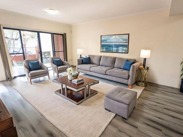 Spacious 3 Bedroom Townhouse Prime Homebush Location 4/1 Ismay Avenue