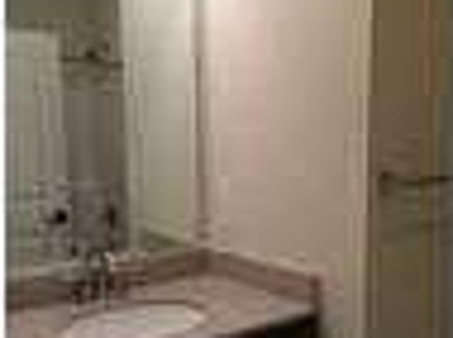 Spacious 3 Bedroom Townhouse Style Apartment!