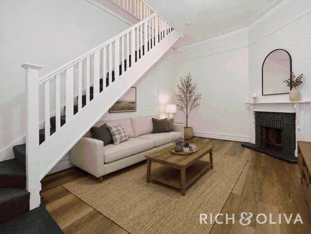 SPACIOUS 3 BEDROOM TOWNHOUSE STYLE HOME