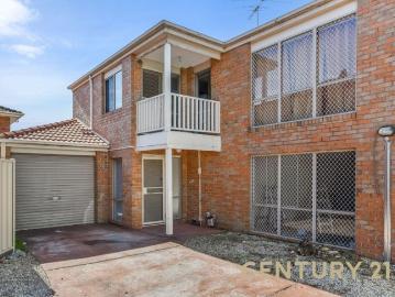 Spacious 3 Bedroom Townhouse with Family Appeal