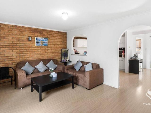SPACIOUS 3 BEDROOM TOWNHOUSE WITH LOW BODY CORPORATE FEE