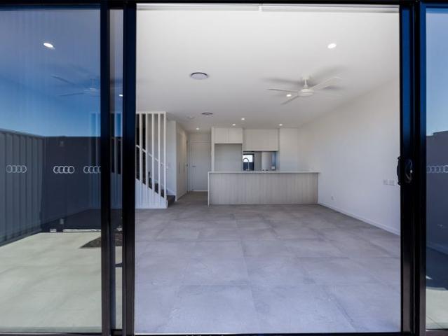 Spacious 3 bedroom townhouse
