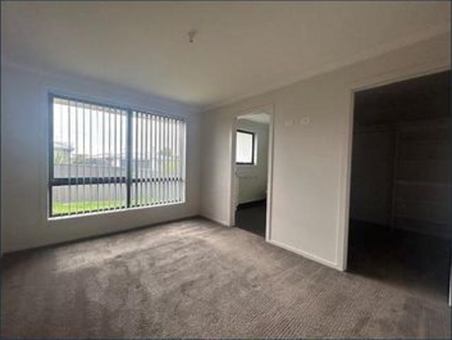 Spacious 3 Bedroom Unit