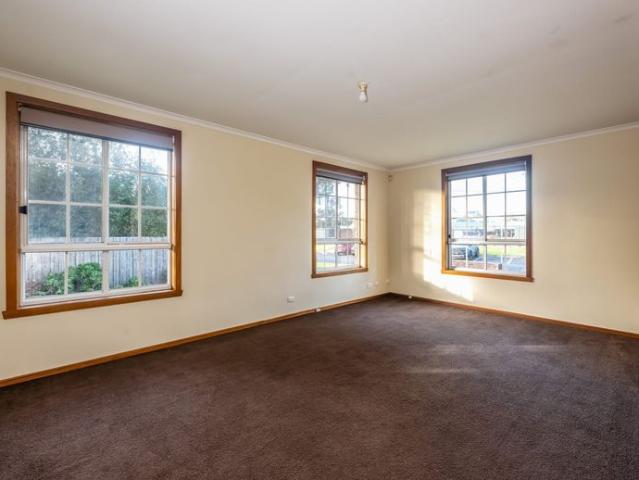 Spacious 3 Bedroom Unit