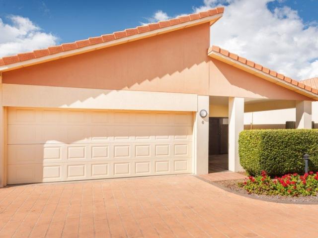 Spacious 3 Bedroom Unit in Prime Location