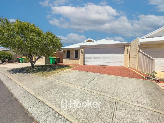 Spacious 3 Bedroom Unit in Prime South Bunbury Location