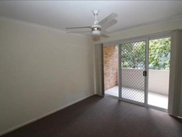 Spacious 3 Bedroom Unit Moments from Nambour Town Centre