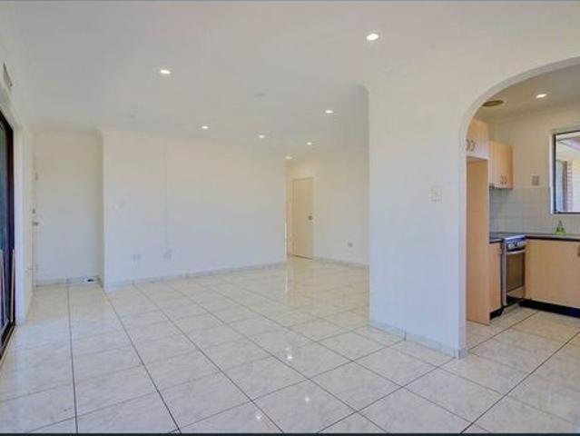 Spacious 3 Bedroom villa for rent in heart of Punchbowl
