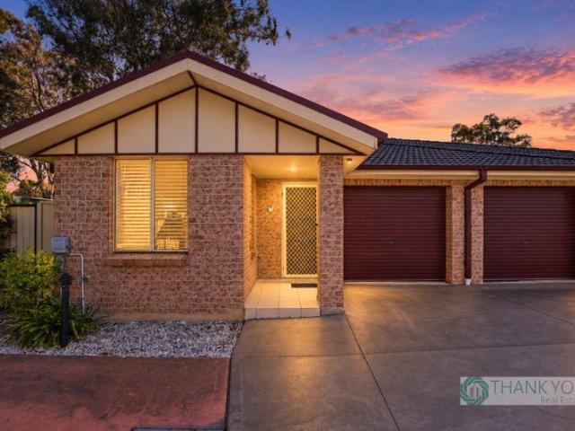 Spacious 3 Bedroom Villa in a Premier Pocket Low Strata!